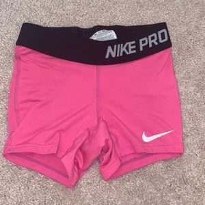 Hot pink children’s nike pro